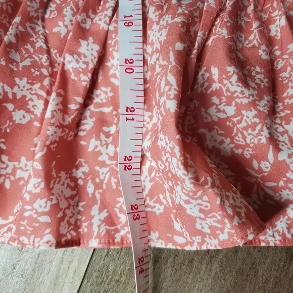 SHEIN Privé Allover Floral Print Tie Back Ruffle Hem Blouse Size Small - Picture 10 of 15